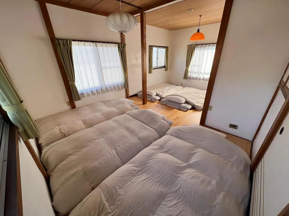 湘南ソラル〜二宮の高台・アートな庭付き日本家屋121㎡／高速wifi／芝生ドッグラン・ピザ窯bbq有 Villa Ninomiya 0*,  Japan